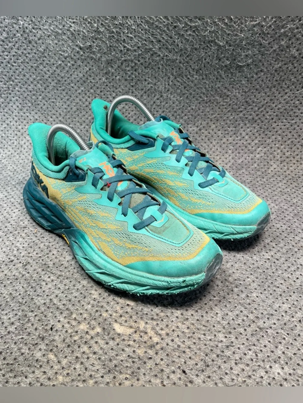 Hoka One One Speedgoat 5 Blue Running Shoes No Insoles Size 8.5 Women’s